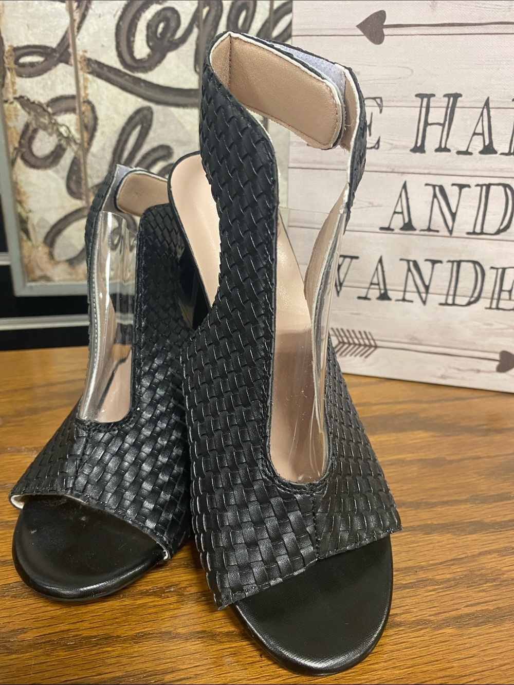Black Woven “Dana” Triangle Heeled Sandal- Size 7.5 NWOT - Picture 3 of 9